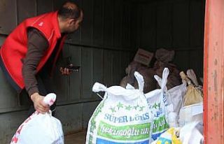 Varto’dan batı illerine kışlık erzak sevkıyatı