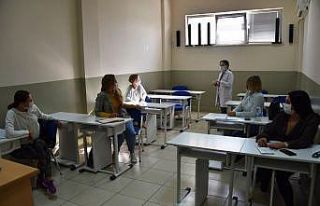 Yabancı uyruklu kadınlar YUNMEK ile Türkçe öğreniyor