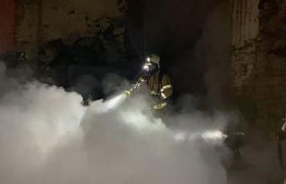 Yangında 5 ev kullanılamaz hale geldi