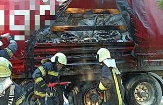 Yardım kömürü taşıyan tır seyir halindeyken...