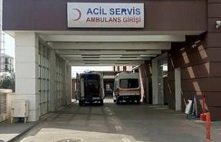 Yaşlı adamı demir boruyla ağır yaraladı