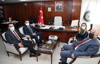 Yenişehir Belediye Başkanı Özyiğit Toros Üni...