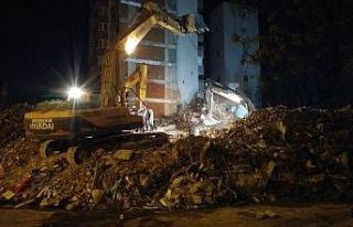 Yılmaz Erbek Apartmanı’nın enkazından 2 cansız...