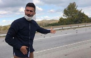 Yolda çırpınan kuşlar için kendi canını hiçe...