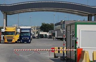 Yunanistan’daki grev, sınır kapısını kapatıyor