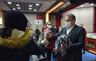 Yunusemre Belediyesi 24 Kasım’da öğretmenleri...