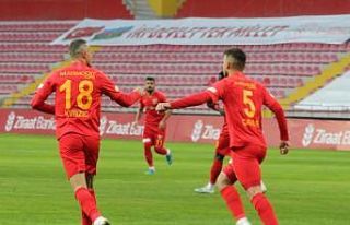 Zoran 2 gol kaydetti