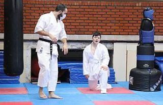 14 yaşındaki down sendromlu Berkay’ın spor aşkı...