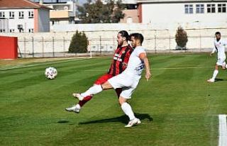 2. Lig: Turgutluspor: 2 - Karacabey Belediyespor:...