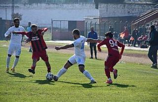 2. Lig: Turgutluspor: 2 - Pazarspor:1