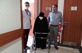 2 yıl sonra tekrar yürümenin mutluluğunu yaşadı