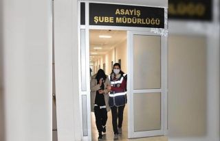 43 yıl kesinleşmiş hapis cezası bulunan kadın...