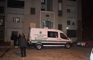 4 çocuk babası eşi tarafından evde ölü bulundu