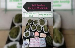 4 kilo 280 gram esrar ele geçirildi