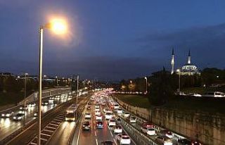 56 saatlik kısıtlama sonrası İstanbul’da trafik...