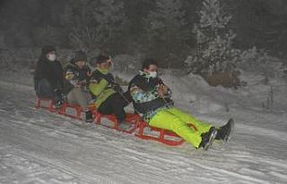 56 saatlik sokağa çıkma kısıtlama sonrası vatandaşlar...