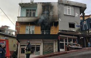 5 yaşındaki çocuk çakmakla oynarken evi yaktı,...