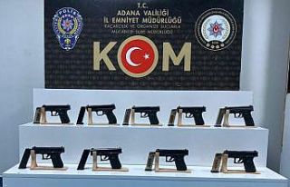 Adana’da 9 ruhsatsız tabanca ele geçirildi