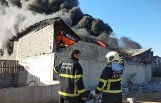 Adana’da fidan serasında yangın