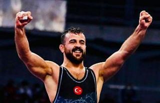 ADÜ öğrencileri başarıları ile gururlandırıyor