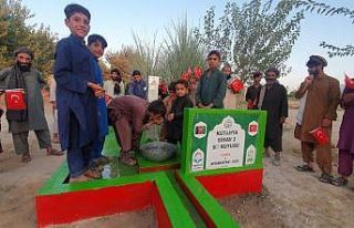 Afganistan’da su kuyusu sevinci