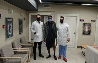 Afrikalı hasta System Hospital’da sağlığına...