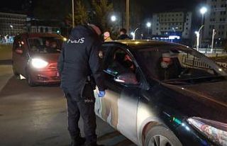 Afyonakarahisar bu hafta da kısıtlamayla sessizliğe...