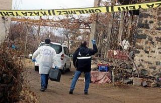 Ağabey ile kardeş ölü bulundu