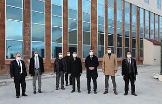 Ahlat Devlet Hastanesi yeni hizmet binası şubatta...