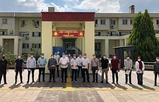 AK Parti Sakarya Gençlik Kollarından, CHP’li Başarır’a...