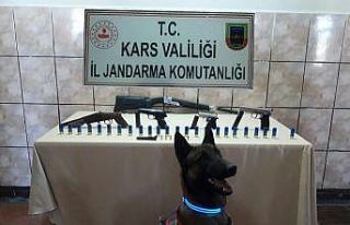 Akyaka’da jandarma ruhsatsız silah ele geçirdi