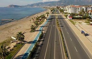 Alanya’da sahil bandı bisiklet yolunun Kestel etabı...