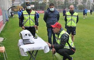 Alanyaspor, öğrencilere trafik kurallarının önemini...