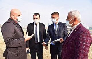 Alaşehir’in modern kavşağı peyzajıyla da göz...