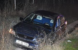 Alkollü sürücü 2 araca çarpıp sulama kanalına...