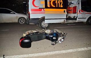 Alkollü sürücü yayaya çarptı: 2 yaralı