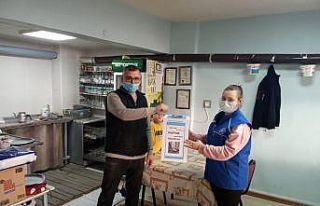 "Altı üstü bir kapak demeyelim" deyip...