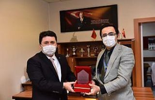 Altıeylül Belediyesi’den sağlık çalışanlarına...