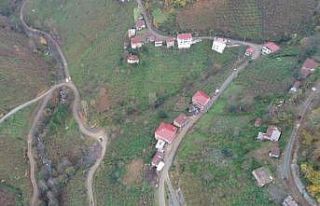 Altınordu Belediyesi tarafından kırsalda yol çalışmaları...