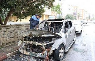 Antalya’da öğretmeni uykusundan uyandıran araç...