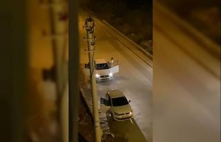 Antalya’da otomobil içerisindeki kadının yüzüne...