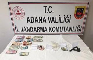 Antalya’ya uyuşturucu götürmek isteyen 3 kişi...