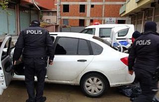 Aranan şahıslar nefes kesen kovalamaca sonucu çalıntı...