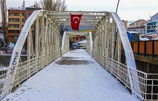 Ardahan’da sokağa çıkma kısıtlamasında cadde...