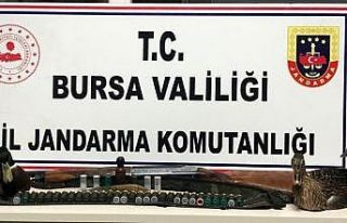 Ava giden avcılar gelirken jandarmaya av oldular