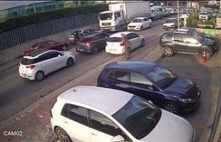 Avcılarda sokak ortasında silahlı çatışma kamerada:...