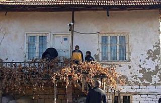 Avukat evinde ölü bulundu