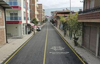 Aydın Büyükşehir belediyesi yolları yenilemeye...