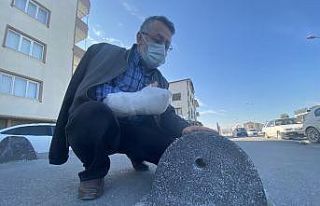 Aynı taşa 6 kez takılıp düşerek ölümden döndü,...