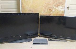 Azılı hırsızlar son işinde yakayı ele verdi